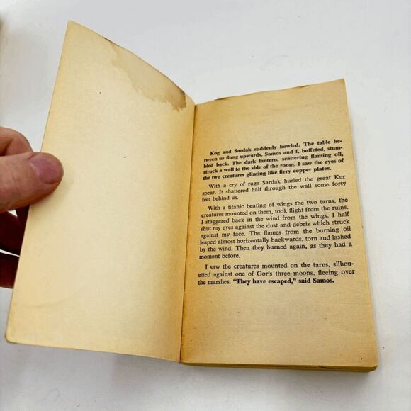 Savages of Gor Fantasy Paperback Book by John Norman from Daw Books 1982 1st - Picture 7 of 9